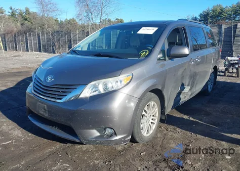2014 Toyota Sienna Xle V6 8 Passenger из США, поврежденный, VIN 5TDYK3DC7ES522762